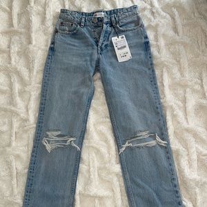ZARA ripped straight jeans
